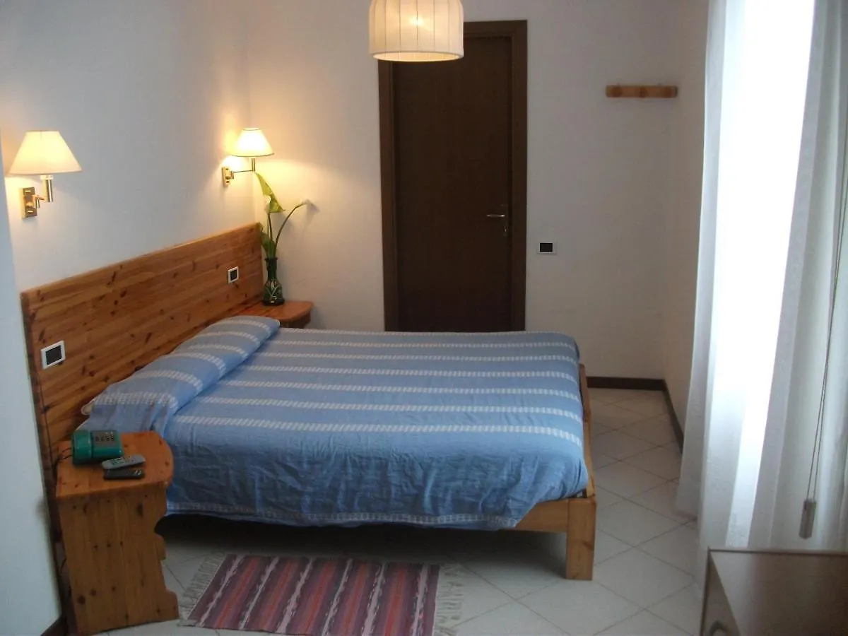 סן פדלה אינטלבי Hotel Ristorante Vittoria