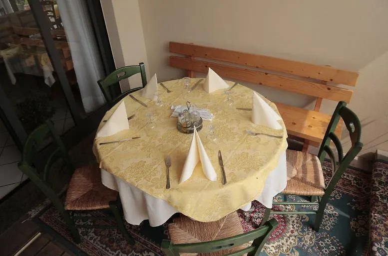 סן פדלה אינטלבי Hotel Ristorante Vittoria איטליה