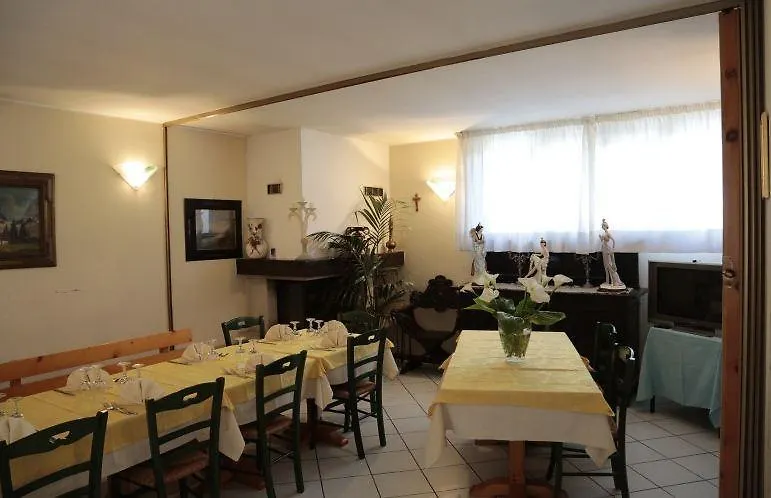 ***  סן פדלה אינטלבי Hotel Ristorante Vittoria איטליה