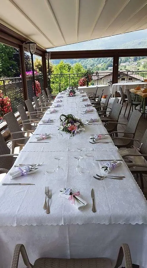 סן פדלה אינטלבי Hotel Ristorante Vittoria